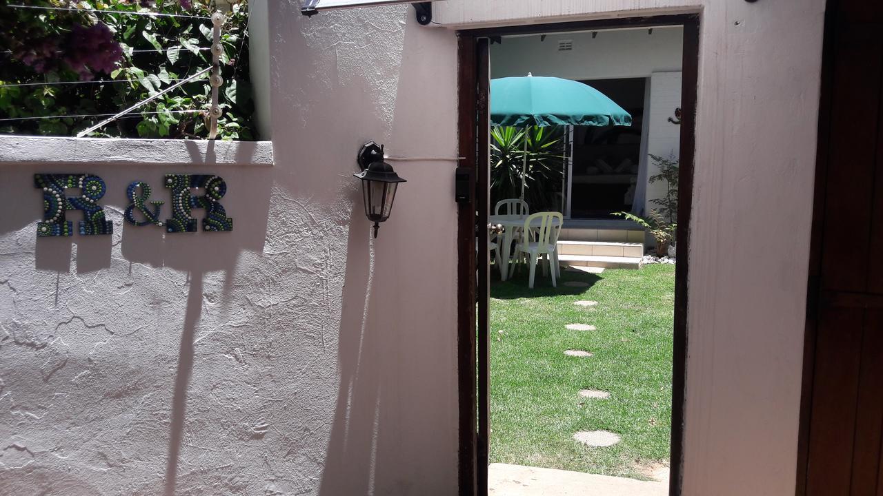 R & R'S Retreat Bed & Breakfast Johannesburg Bagian luar foto